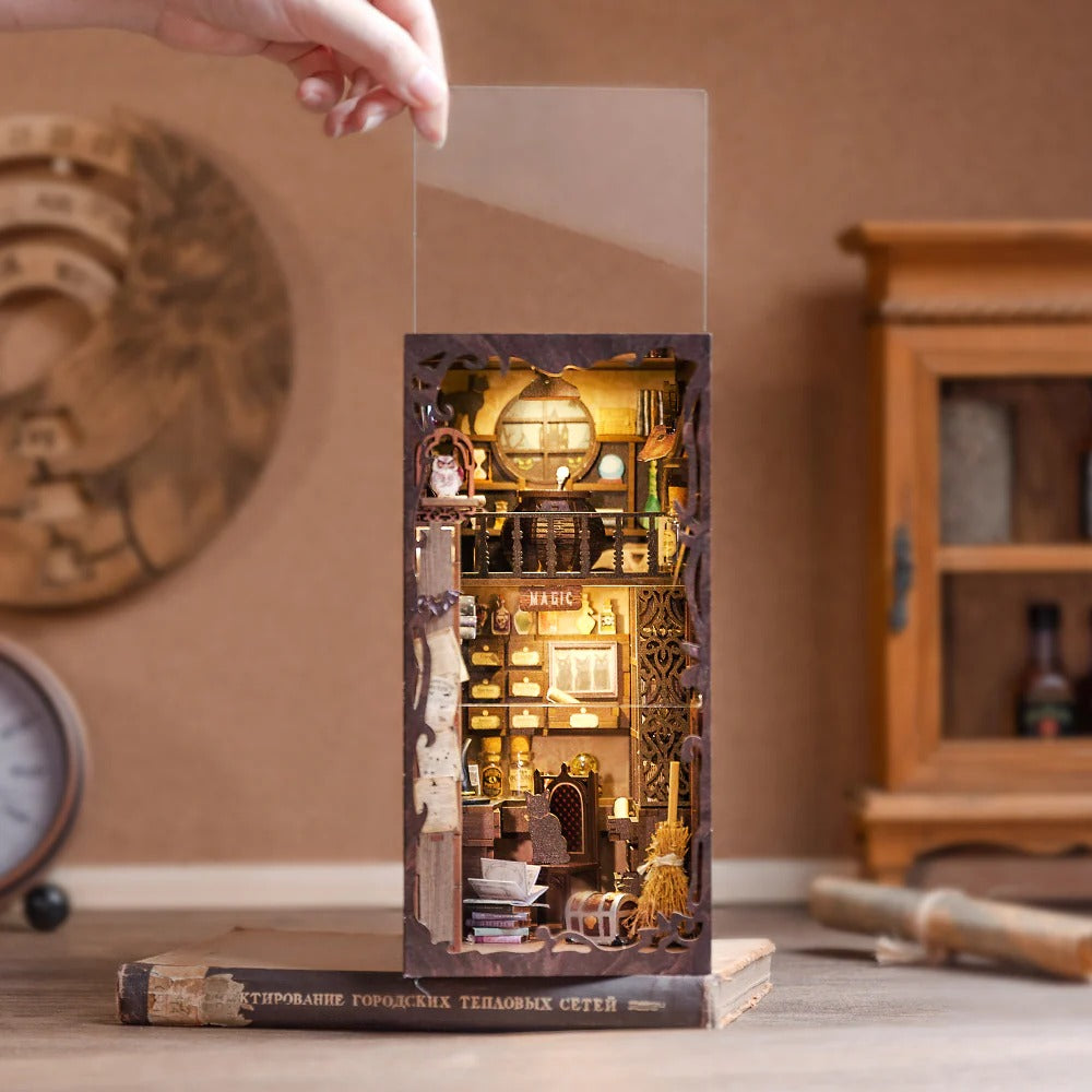 Magic Pharmacist | DIY 3D Book Nook Miniature Kit
